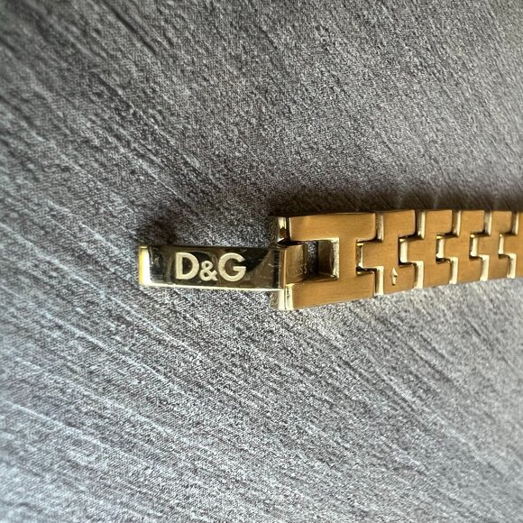 Authentic Dolce & Gabbana Mini Gold Watch - Picture 8 of 10